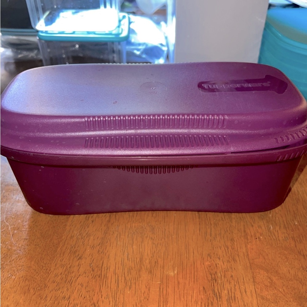 Tupperware Microwave Pasta Cooker Purple/Amethyst/ Rhubarb RETAIL $35